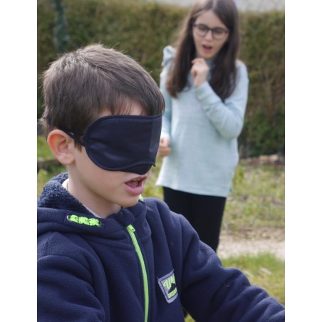 Course guidée les yeux bandés Course guidée les yeux bandés